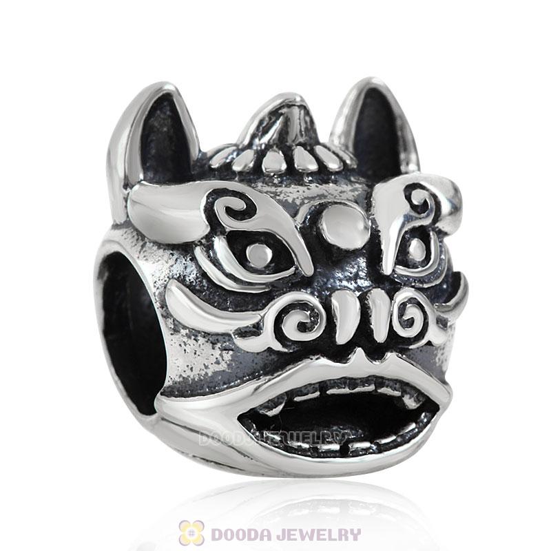 Chinese Guardian Lions Amulet Charm