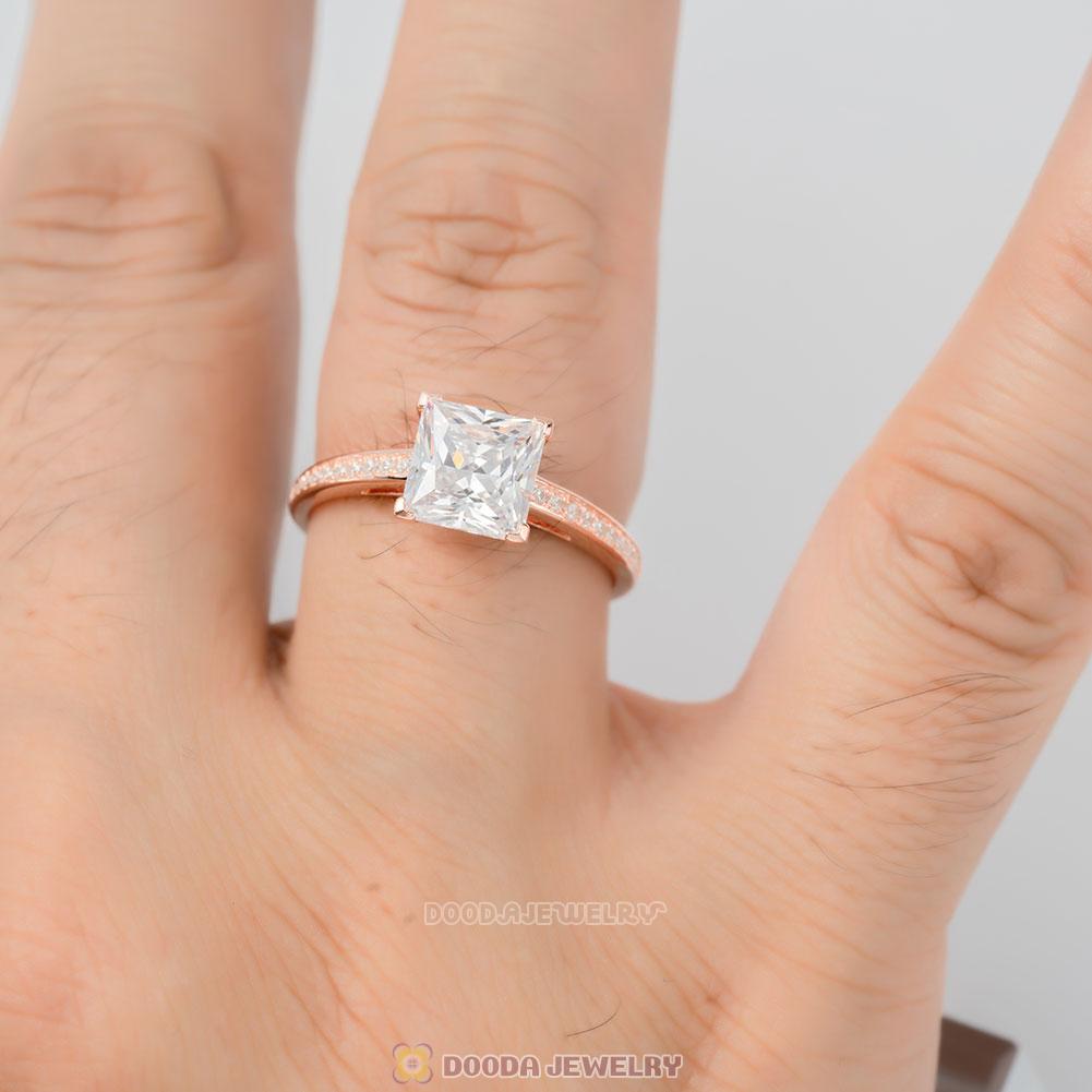 Rose Gold Zircon Geometric Ring