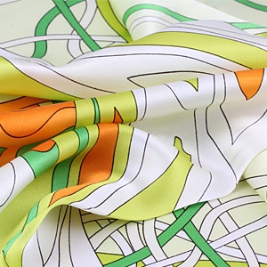The detailed picture of silk square scarf