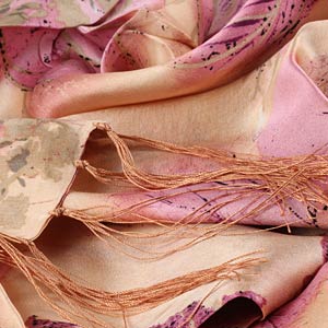 The detailed picture of Long Fringed Silk Scarves Silk Scarf Painting