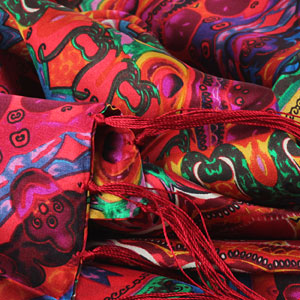 The detailed picture of Long Fringed Silk Scarves Silk Scarf Painting